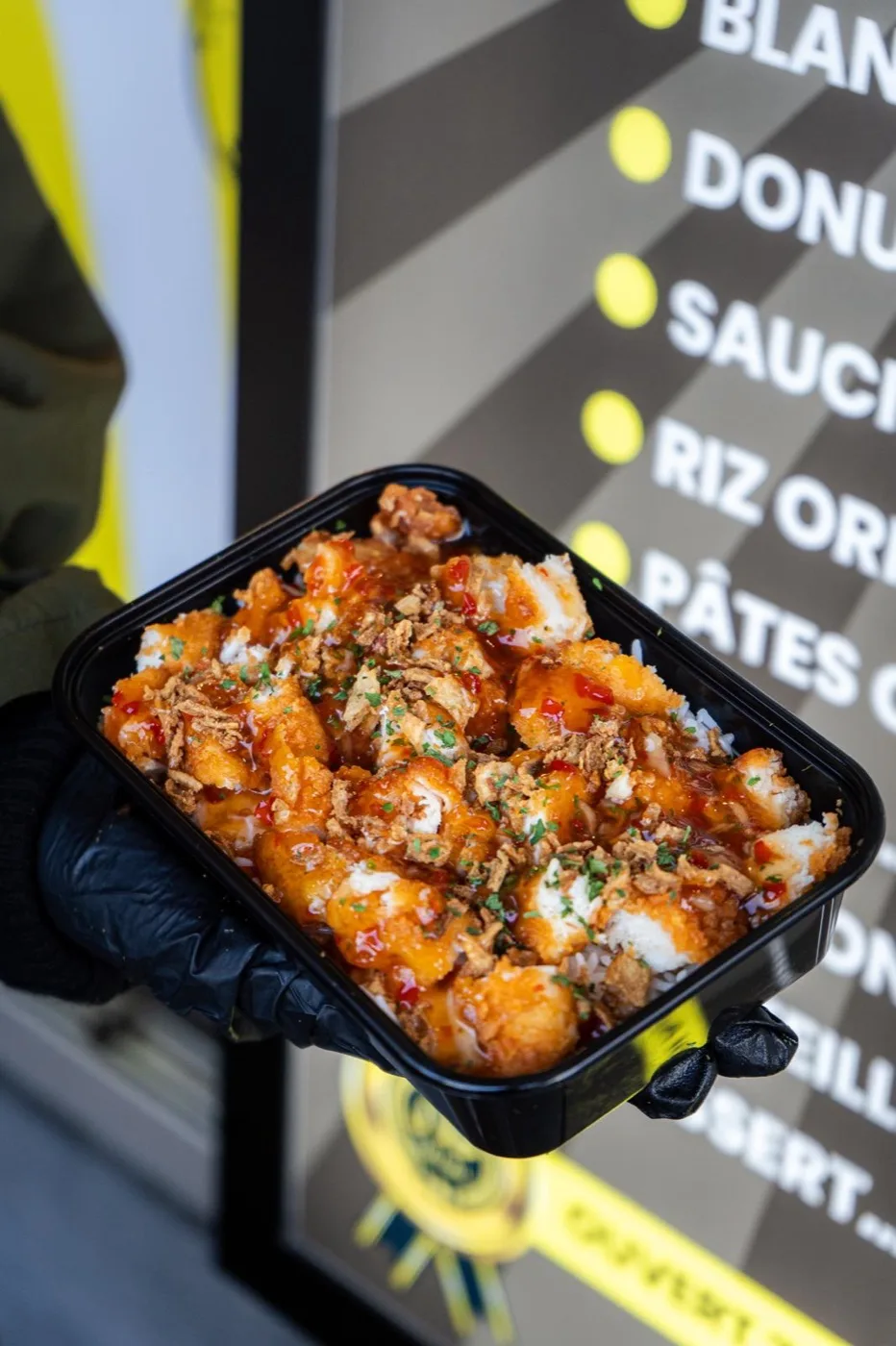 Plat sign&eacute; avec sauce sucr&eacute;e